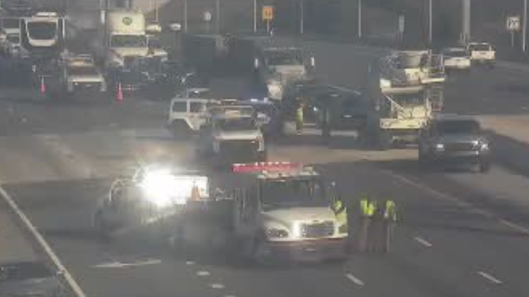 Multi-vehicle crash closes all lanes on Florida's Turnpike in Osceola County