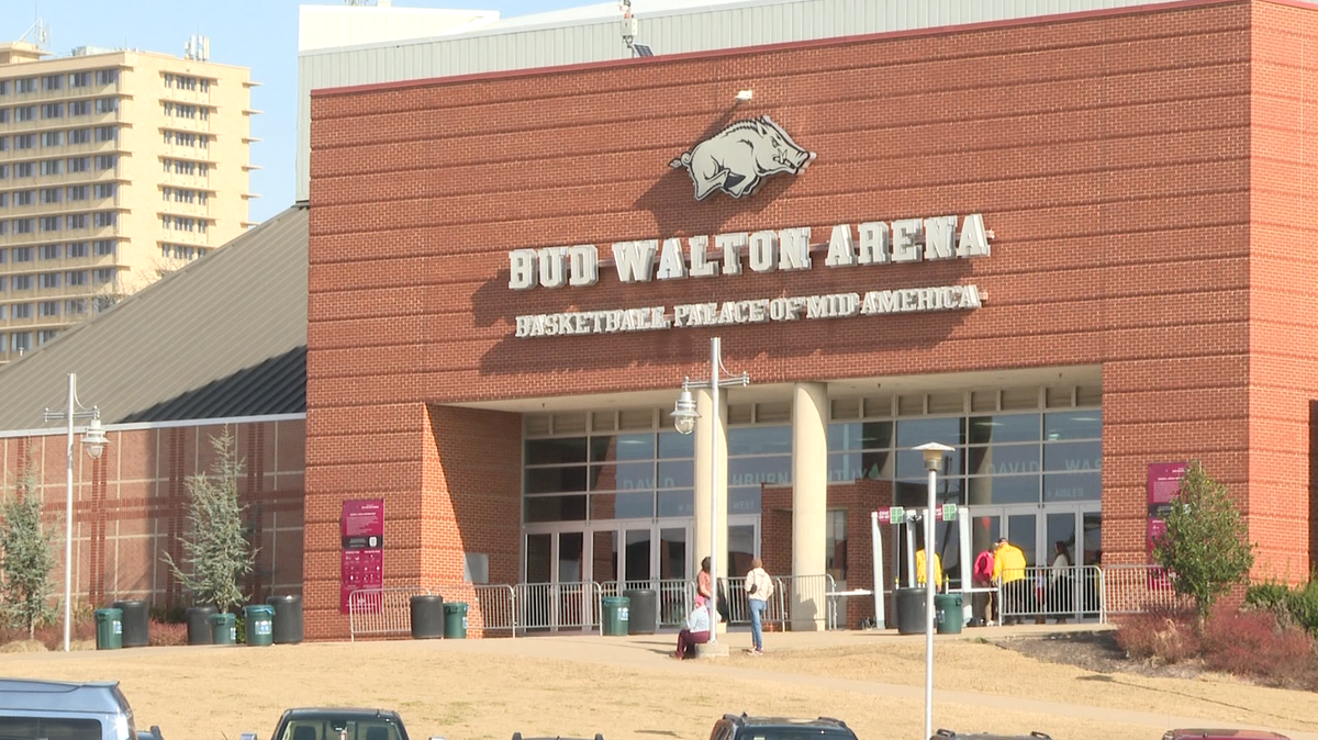 Fans weigh expectations for the season as Arkansas women’s basketball opens SEC play