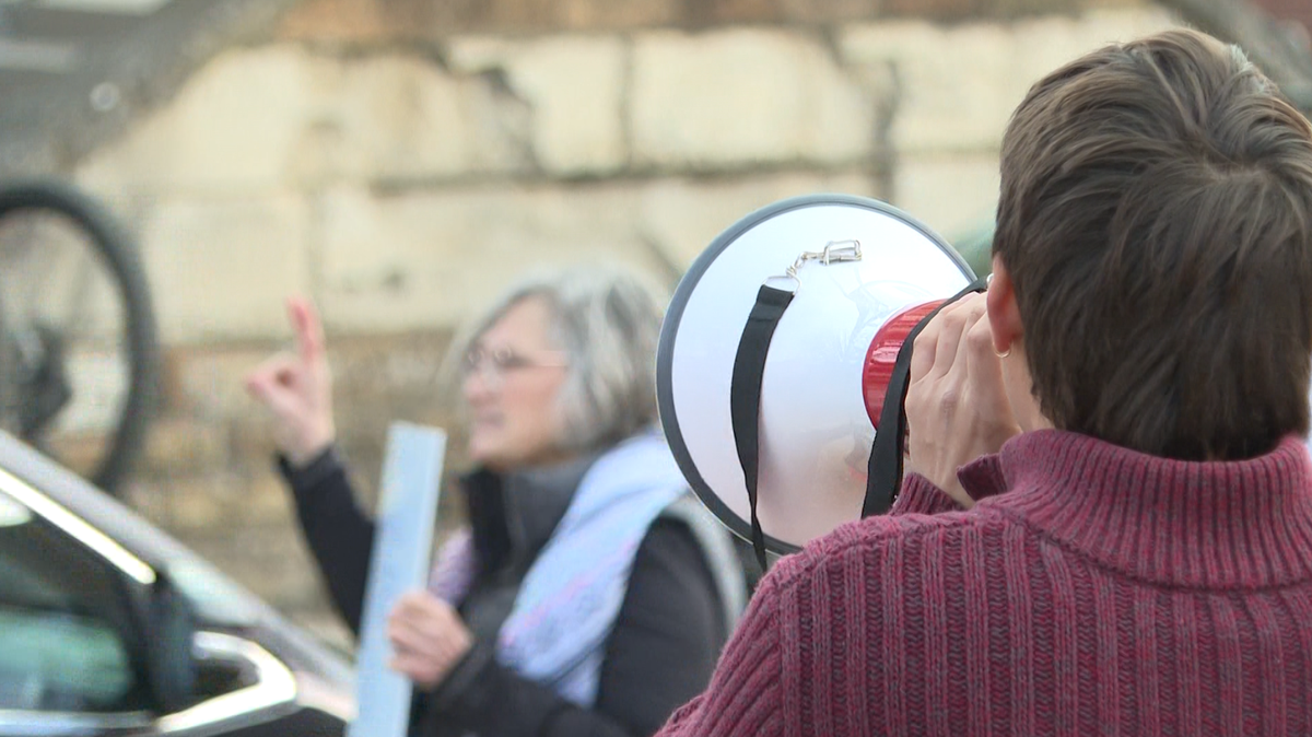 Arkansas protesters rally against US strike on Venezuela