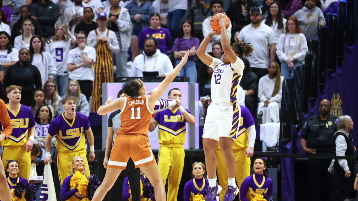 Williams scores 20 as No. 12 LSU upsets No. 2 Texas in historic victory