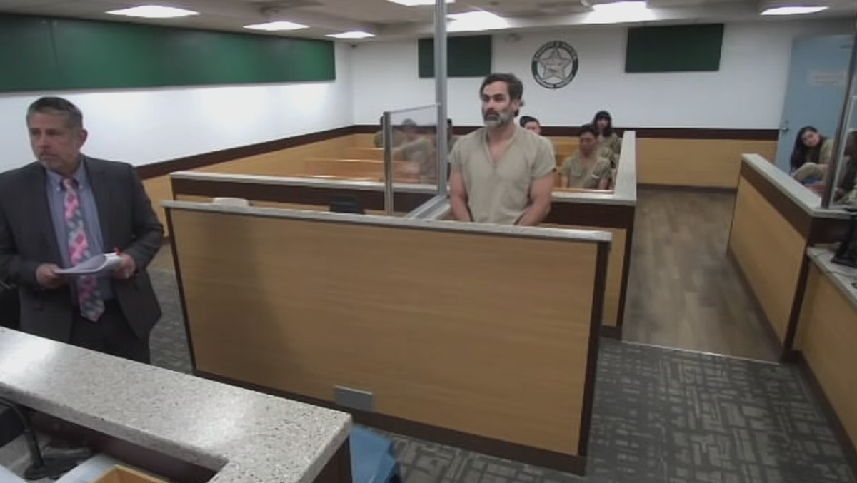 Ex-Central Florida high school coach held in South Florida jail on a $500K bond