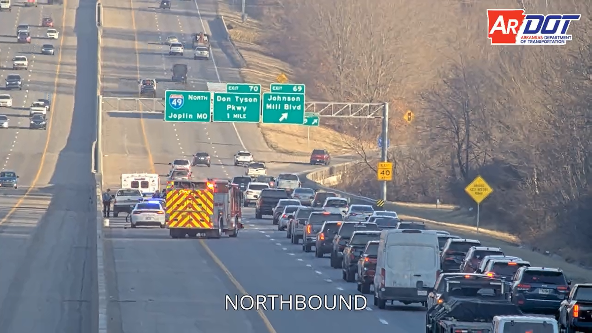 Traffic still backed up following crash in Washington County