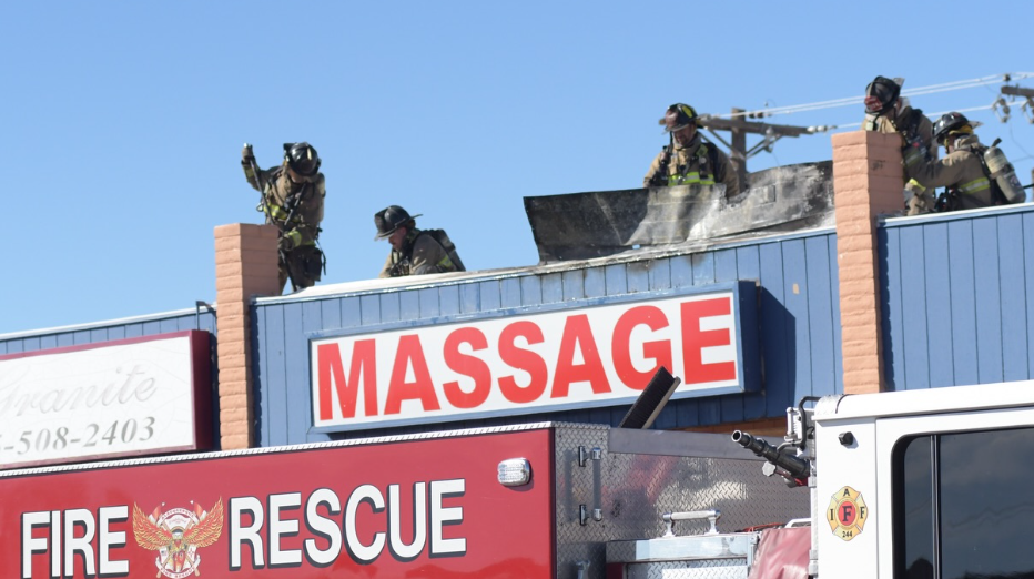 Strip mall roof fire caused by electrical malfunction