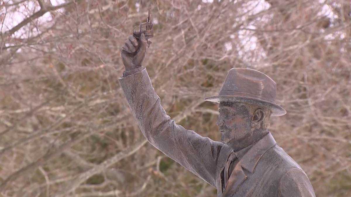 Boston Marathon Countdown: Running through history in Hopkinton