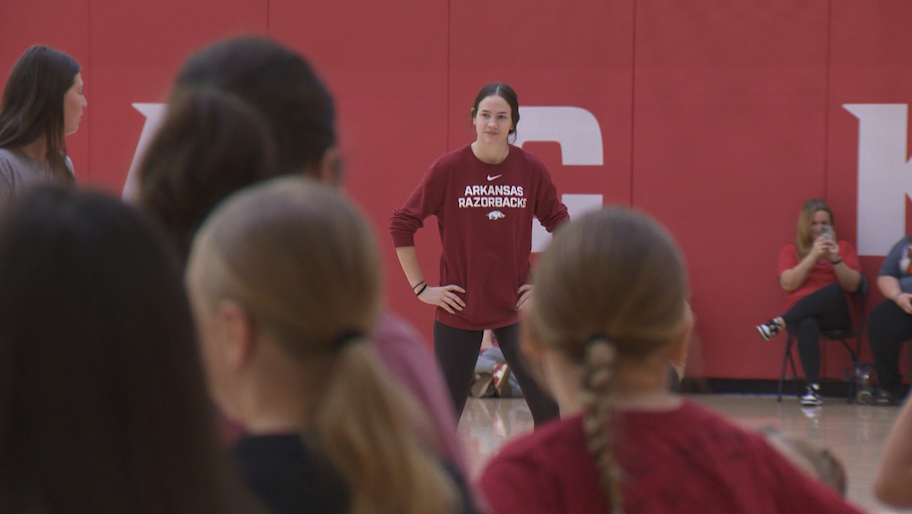 Arkansas razorbacks women's soccer players lead free clinic