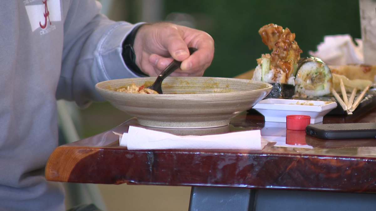 'Kind of overwhelming': Community rallies for Kiwami Ramen after crash