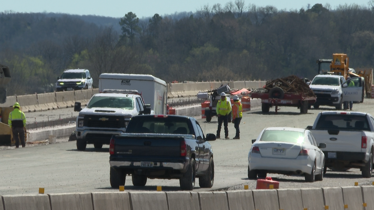 Overnight detours planned in Fayetteville for I-49 bridge construction ...
