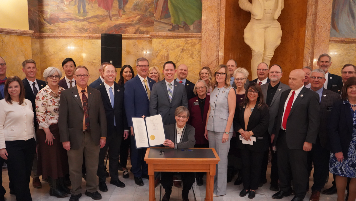 Kansas governor signs bill banning cell phone use in schools