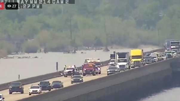 All lanes open after car fire on I-10 East on Bonnet Carre Spillway
