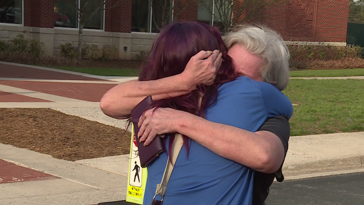 Woman missing 24 years reunites with daughter in emotional North Carolina courthouse meeting