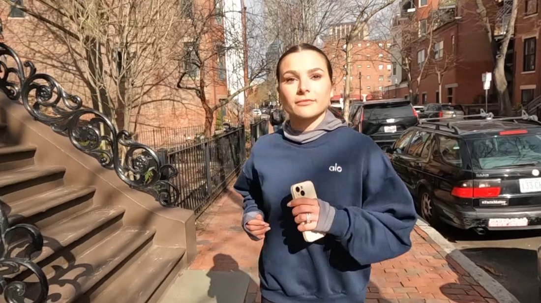 Boston Marathon runner honors aunt, raises awareness for mental health