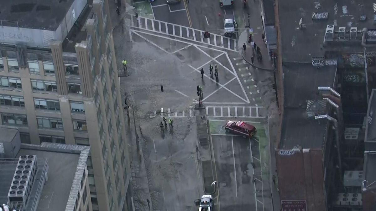 Sky5: Streets closed as crews investigate major water main break in Downtown Boston