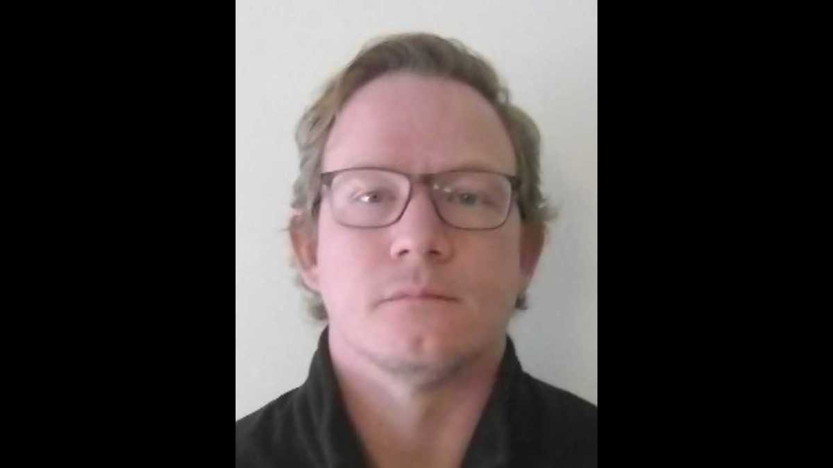 Former Mississippi coach arrested on child pornography charge after abuse allegations