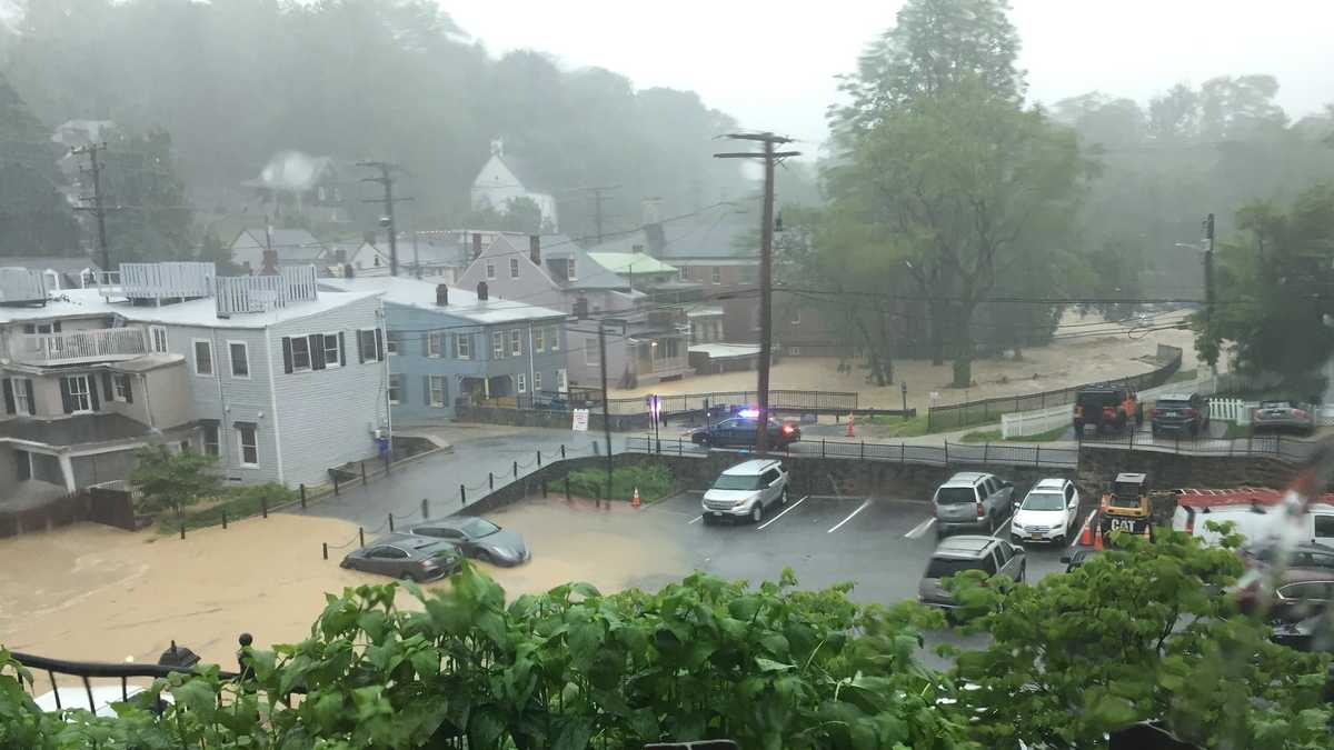 Photos: Ellicott City flooding