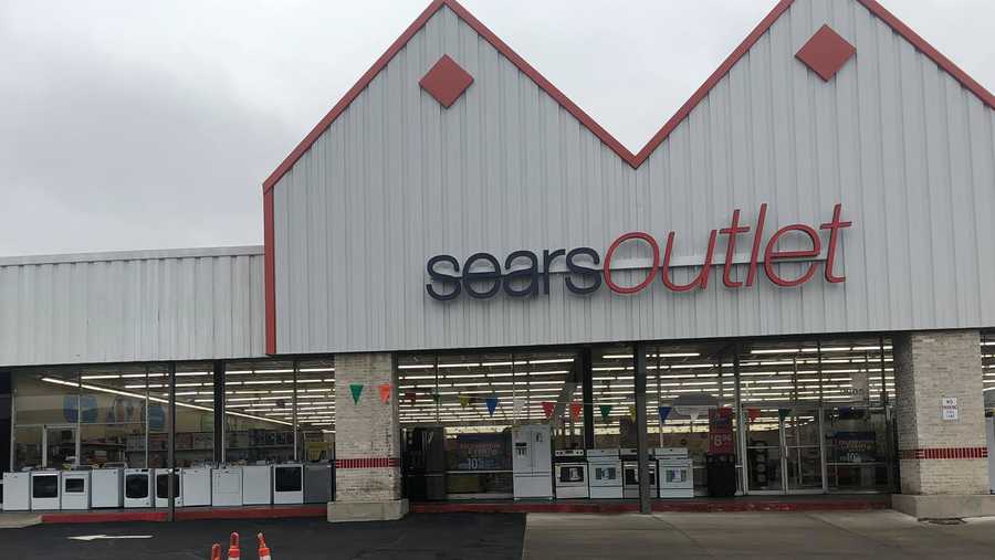 Sears is making a comeback to Oklahoma City with a new outlet store.