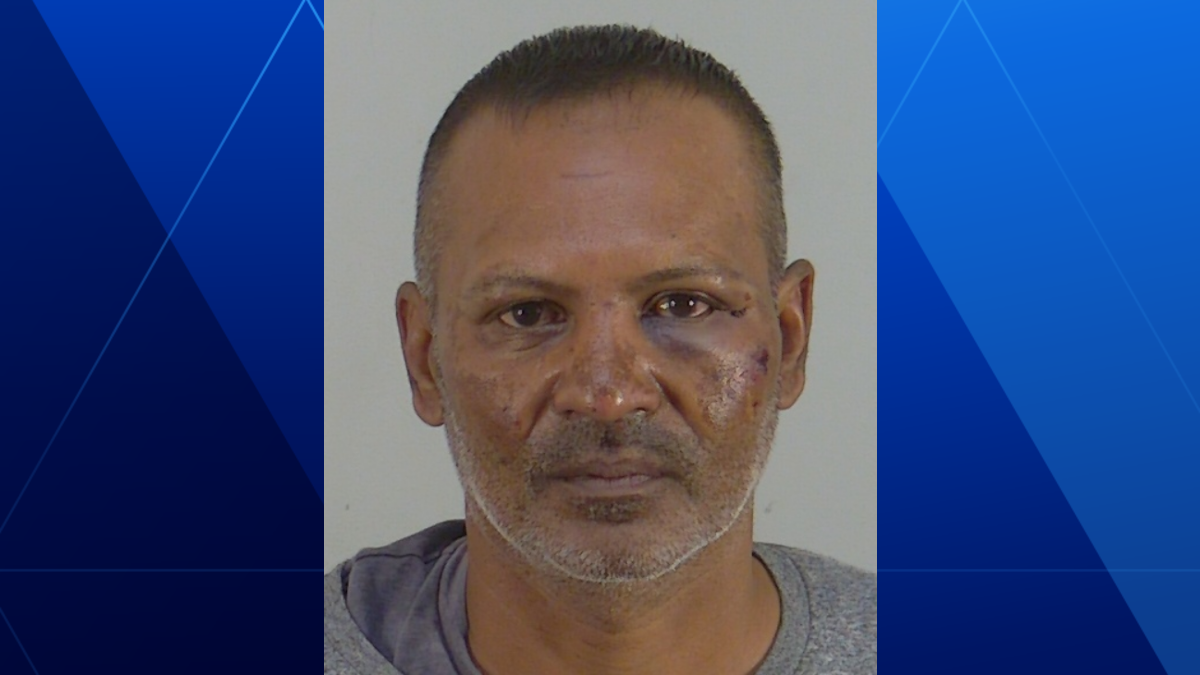 Man arrested after 2 killed in Lake County crash Friday night