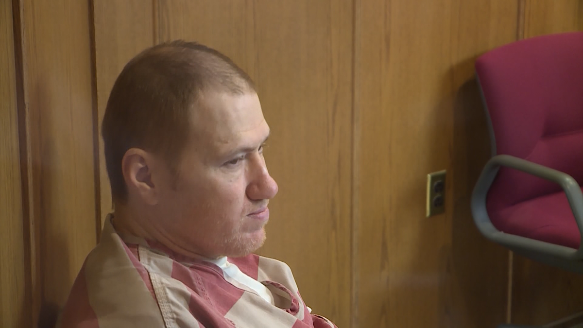 Arkansas judge strikes down juvenile sentencing law