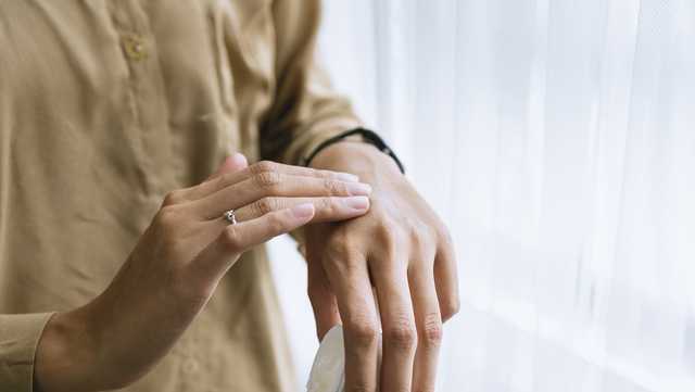 Top-rated moisturizers on sale that can help your skin in winter - Vimarsana News