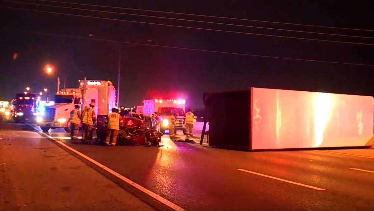 One injured in crash involving semitruck on I35 in Moore