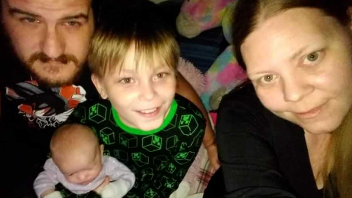 ‘Absolutely no words’: Friend remembers family of four killed in crash