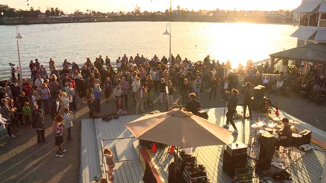'Small town, big vibes', Tuesday Night Live Summer Concert kicks off in Santa Cruz - Vimarsana News