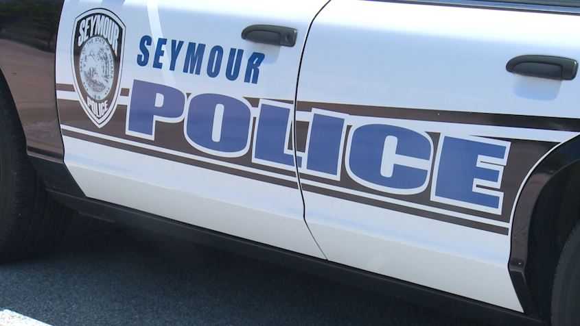 Lockdown lifted after police ﻿investigate gun at Seymour HS