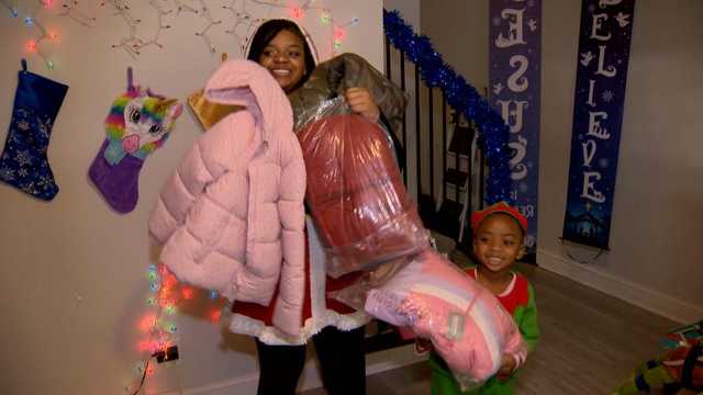 Teen collects toys, coats at Christmas for kids in need - Vimarsana News