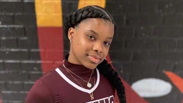 Sha'Niya Clark: Cincinnati high school volleyball player, cheerleader dies