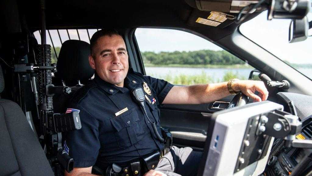 Le chef de la police de Dayton, Massachusetts, a été inculpé de délit d’initié