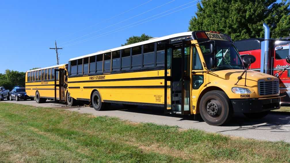2 school buses rearend each other in Shawnee, Kansas