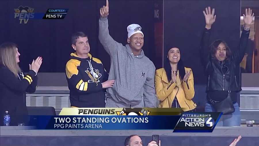 Ryan Shazier waves to the crowd at PPG Paints Arena.