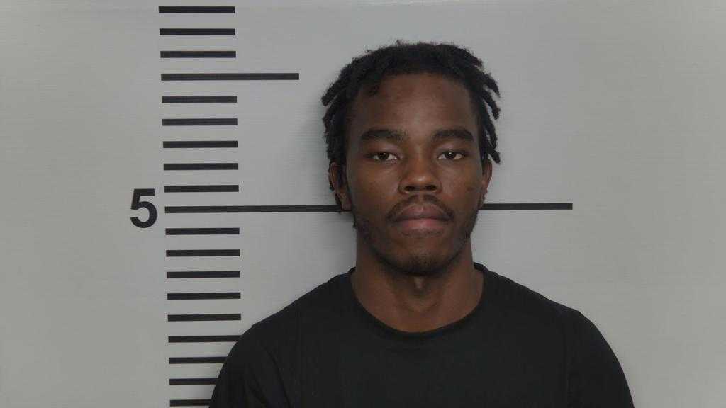 LMPD: 18-year-old arrested in connection with Valley Station shooting