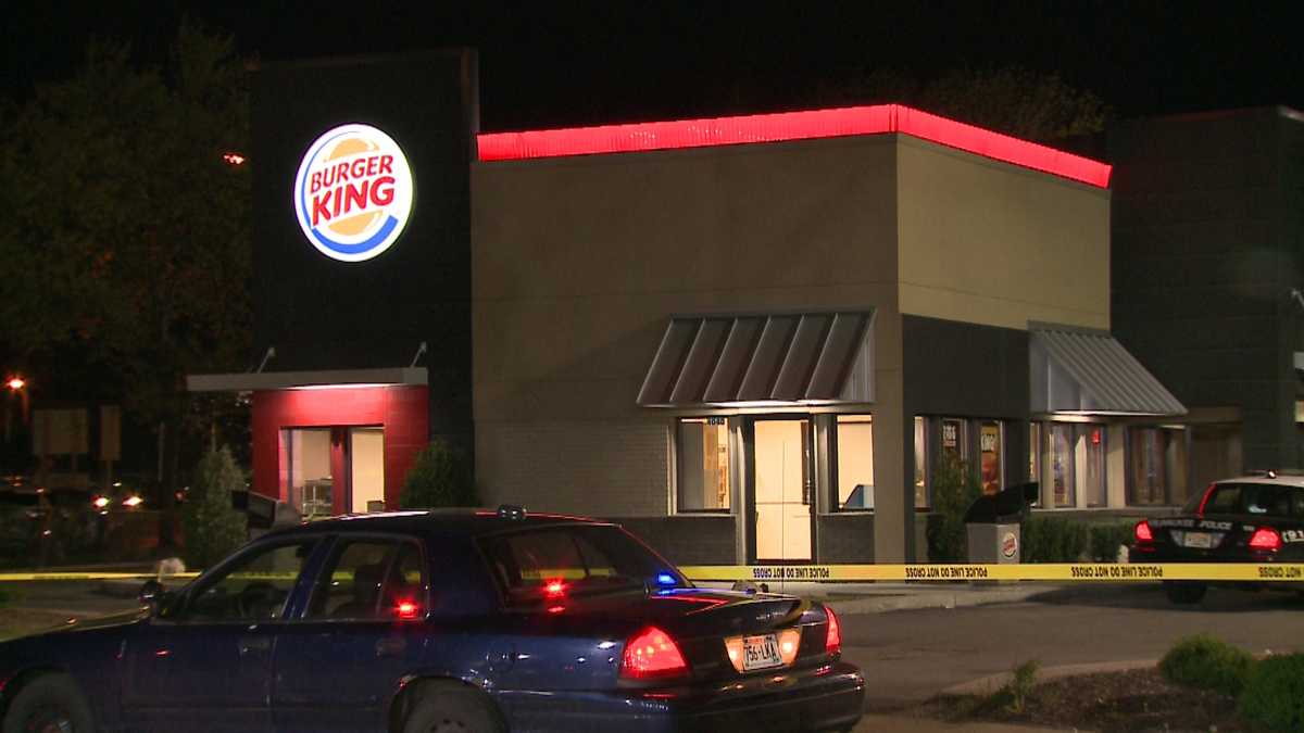 Boy shows up at Milwaukee Burger King restaurant after being shot