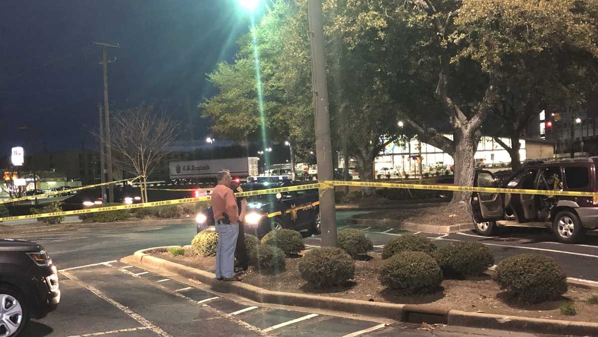 Coroner Identifies Man Whose Body Was Found In Car At Greenville County Shopping Center 7094