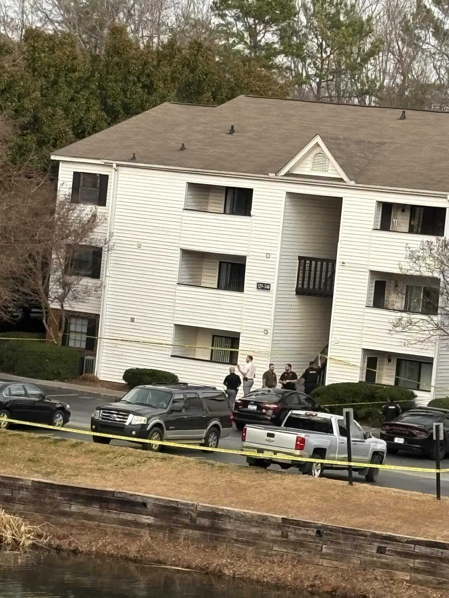 Greenville: Deputies respond to shooting at apartment complex - WYFF
