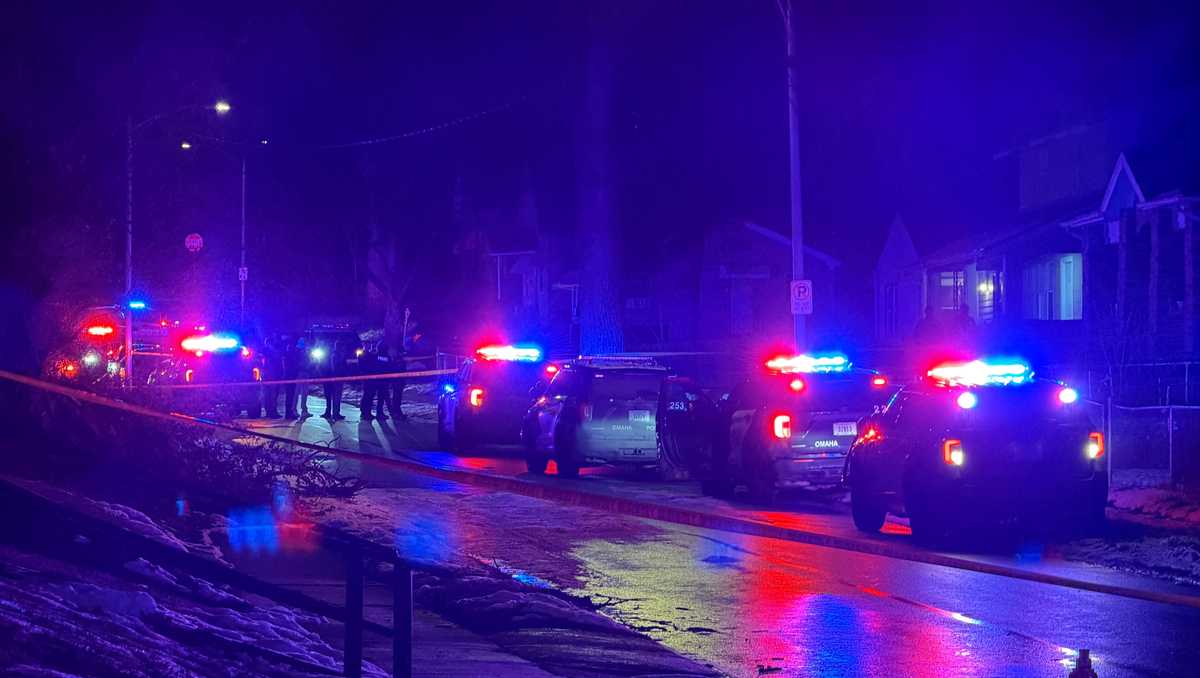 Omaha police investigate shooting that injured one person