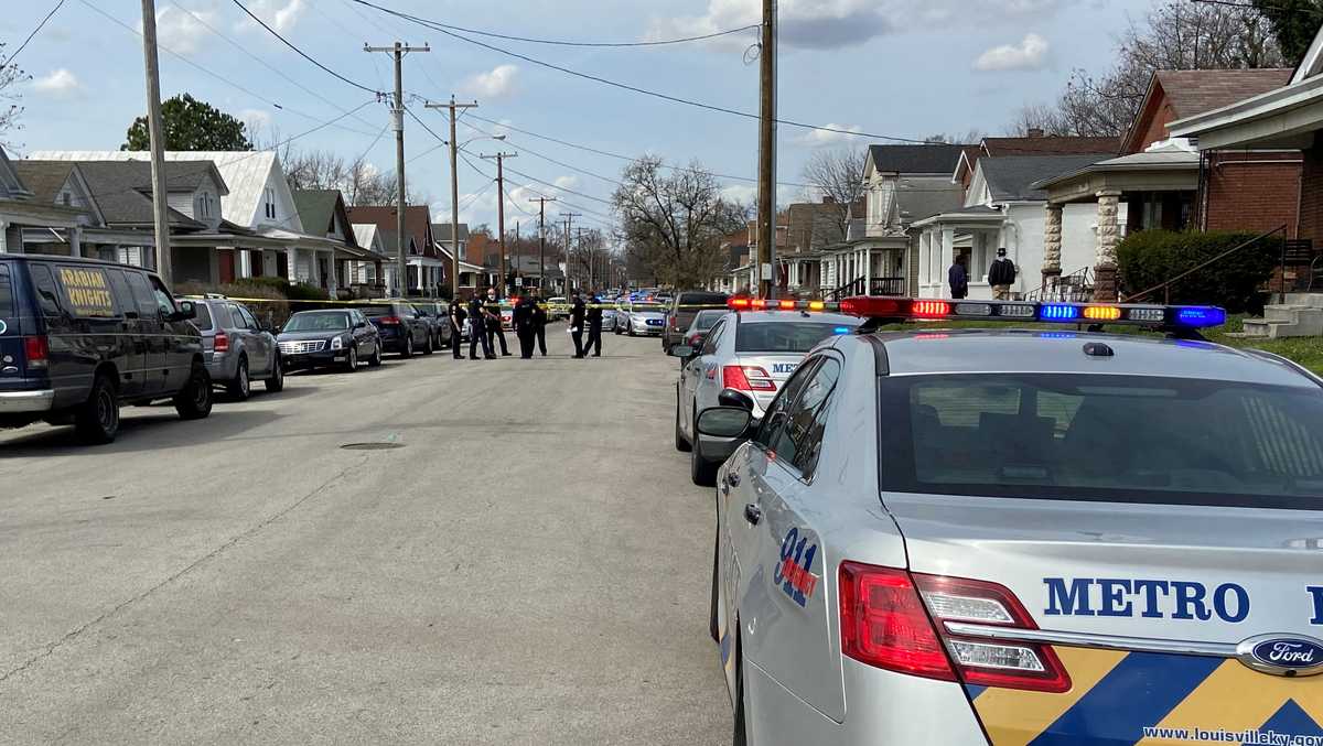 LMPD: 2 boys injured in west Louisville shooting, police investigating