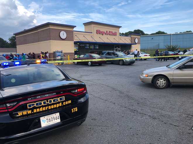 Deadly&#x20;shooting&#x20;at&#x20;Anderson&#x20;County&#x20;convenience&#x20;store