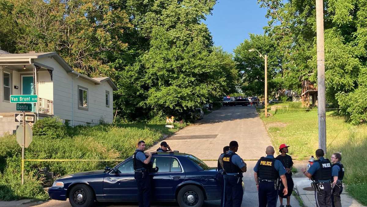 Shooting Tuesday evening on Kansas City, Missouri's east side injures 1