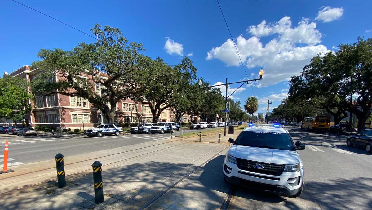 New Orleans deputy constable shot West Lake Forest