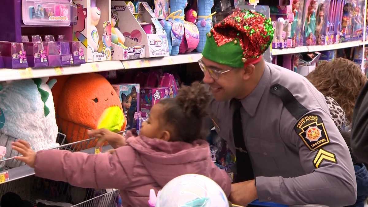 Shop with a Cop makes the season bright for Prince Albert children