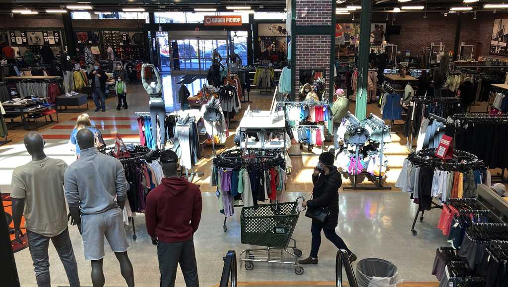 More Americans are expected to 'buy now, pay later' for holidays - Vimarsana News