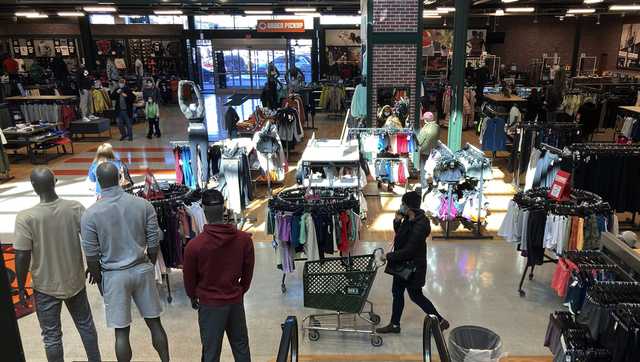 More Americans are expected to 'buy now, pay later' for holidays - Vimarsana News