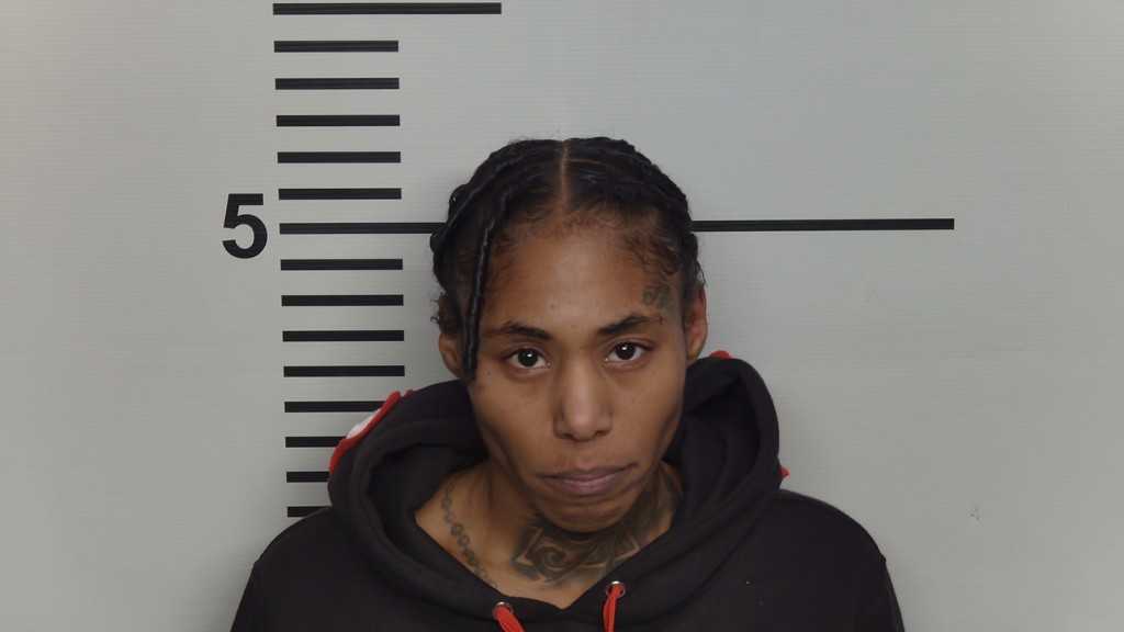 Woman arrested in deadly NYE shooting at downtown Louisville McDonald's