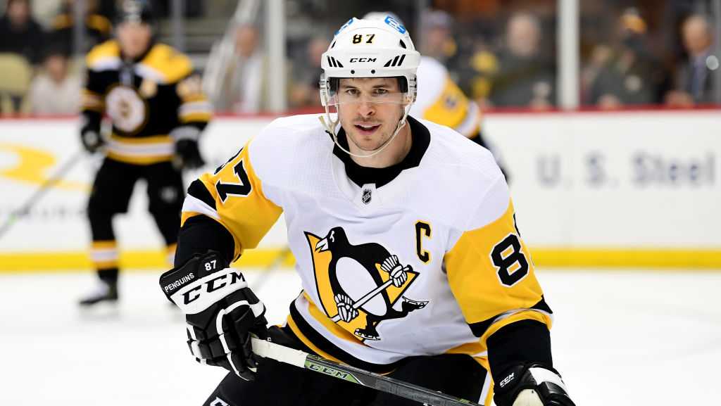 PITTSBURGH, PA - JANUARY 31: Pittsburgh Penguins Center Sidney
