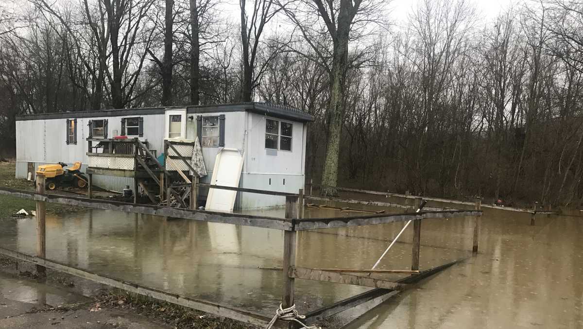 Silver Grove homes evacuated as flood water moves in
