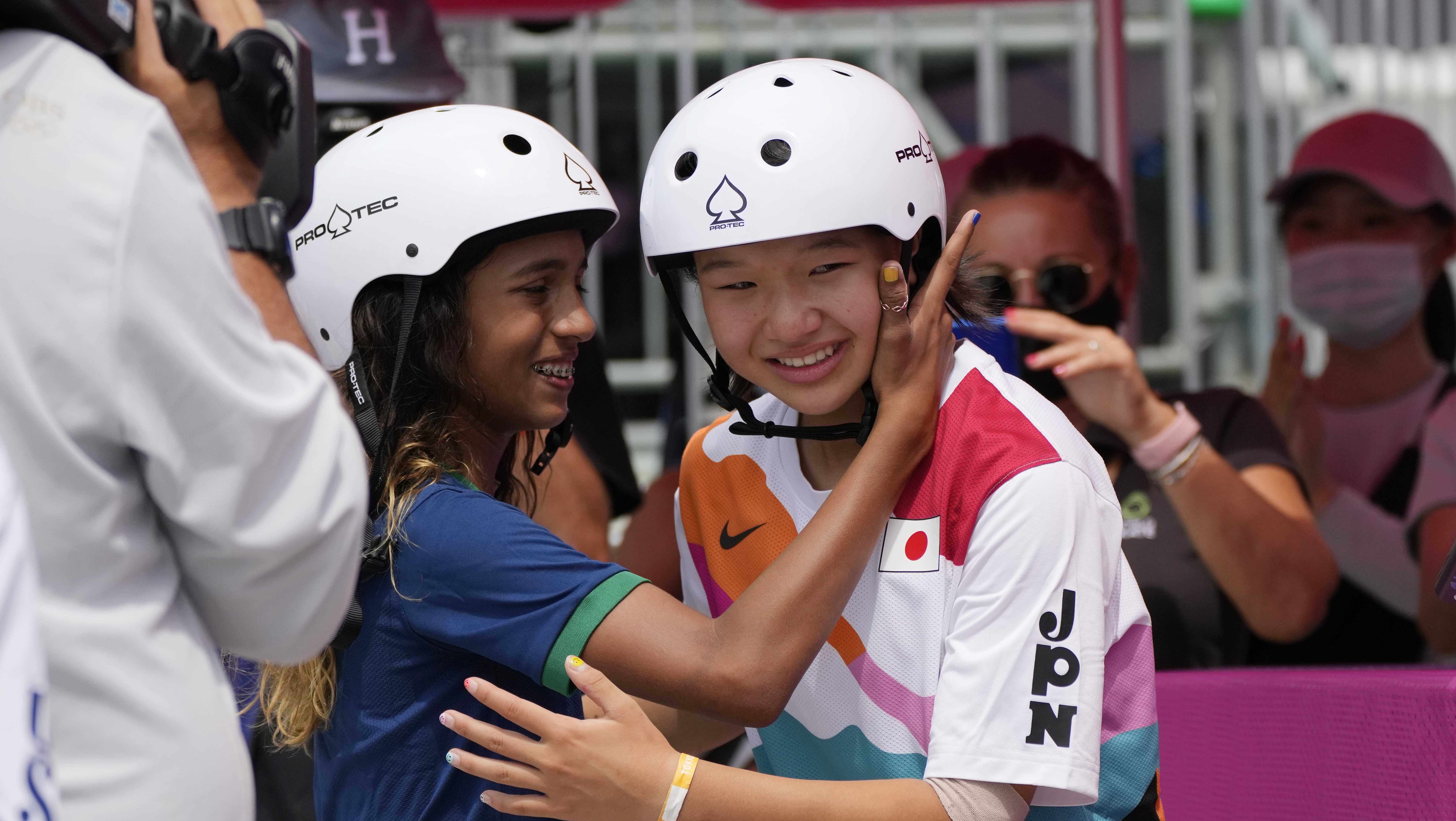 3 teens stood on the medals podium for women's street skateboarding. Two are only 13 - Vimarsana News
