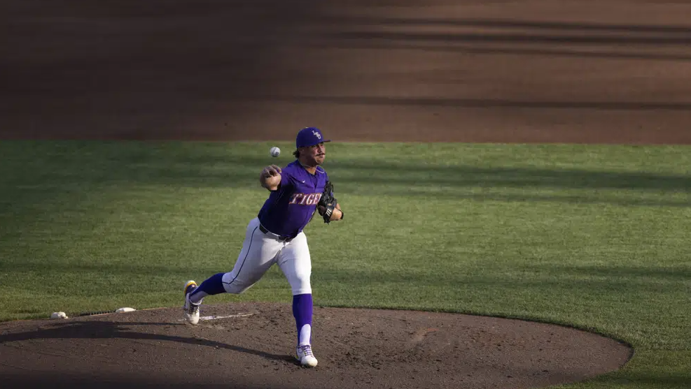 LSU downs UT 6-3 in CWS opener