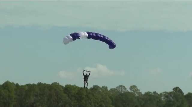 Skydiving team training to break world record in New Mexico - Vimarsana News