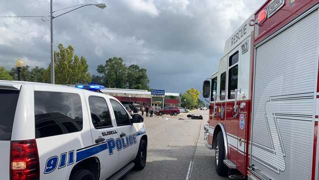 Slidell police officers are investigating a serious vehicle crash - Vimarsana News